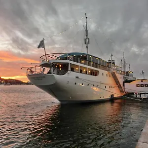 Maelardrottningen Yacht *** Sztokholm